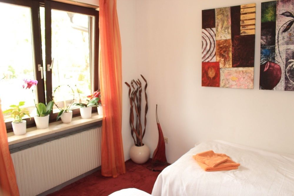 Bed And Breakfast Zeevat Munich Exterior photo