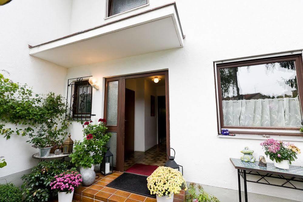 Bed And Breakfast Zeevat Munich Exterior photo