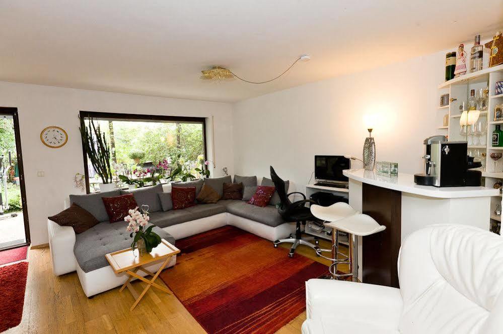 Bed And Breakfast Zeevat Munich Exterior photo